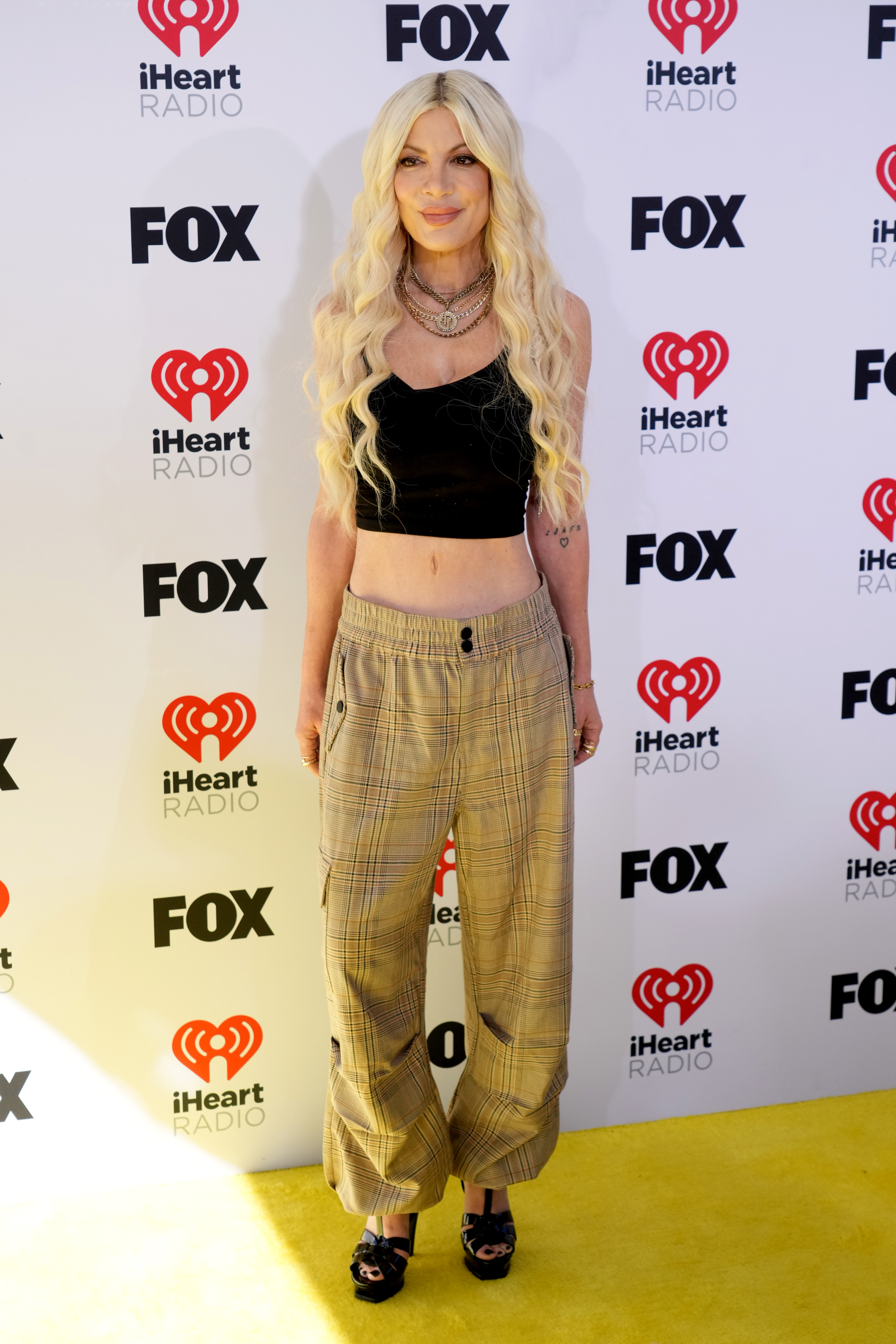 Tori Spelling at the iHeartRadio Music Awards in Hollywood, California on April 1, 2024 | Source: Getty Images