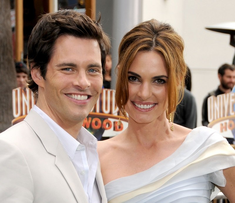 James Marsden and wife Lisa on March 27, 2011 in Universal City, California | Photo: Getty Images