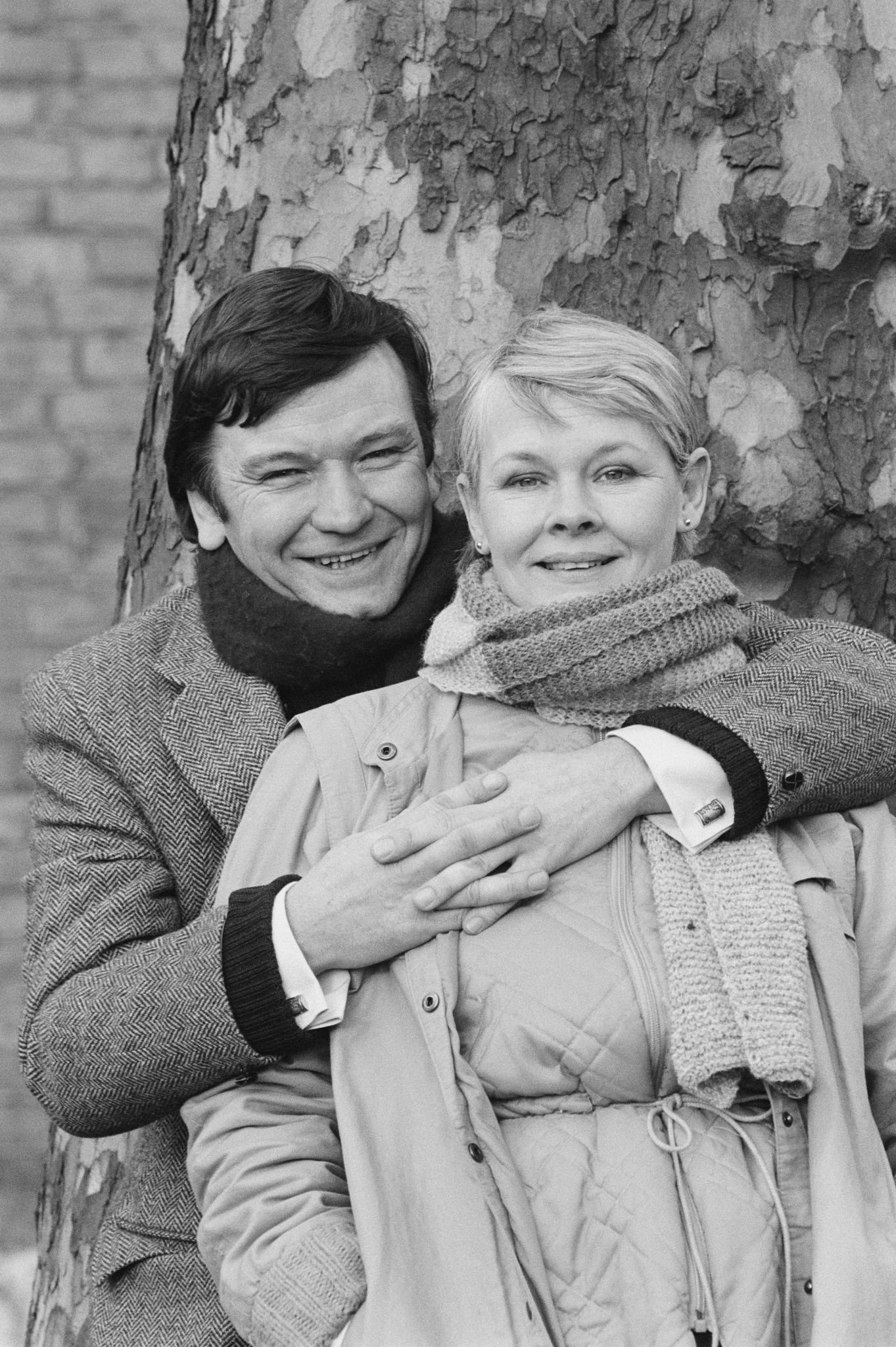 Judi Dench and Michael Williams in the television sitcom "A Fine Romance" in 1983 in London, England | Source: Getty Images