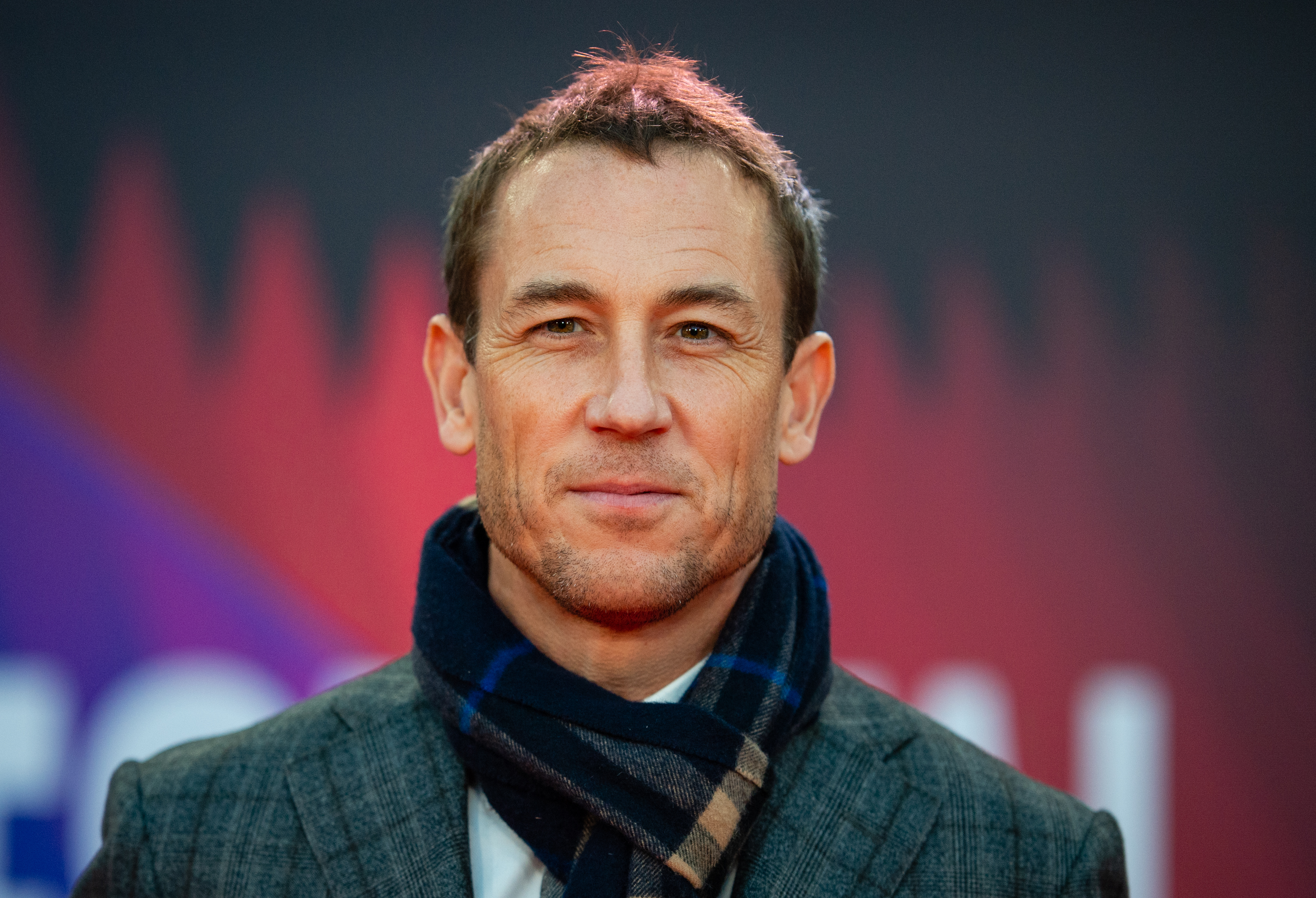 Tobias Menzies in der Royal Festival Hall am 12. Oktober 2021 in London, England. | Quelle: Getty Images