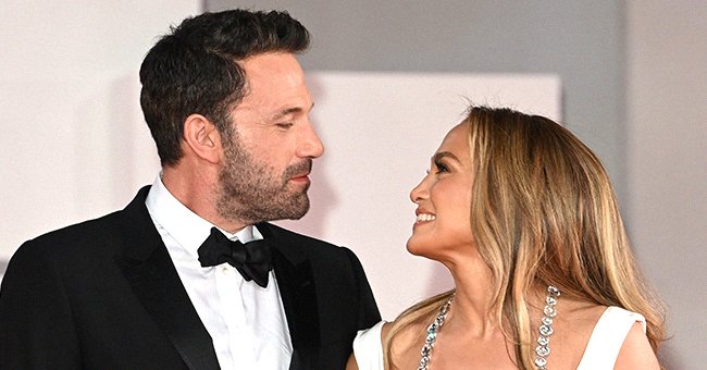 Ben Affleck and Jennifer Lopez attend the red carpet of the movie "The Last Duel" , September 2021 | Source: Getty Images 