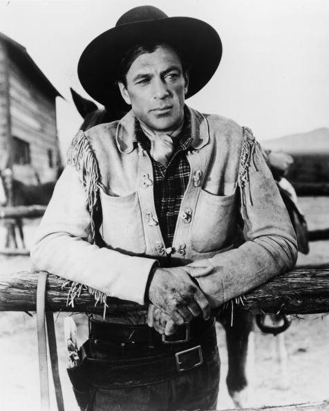 Gary Cooper in a publicity still for the film "Fighting Caravans" in 1931. | Photo: Getty Images