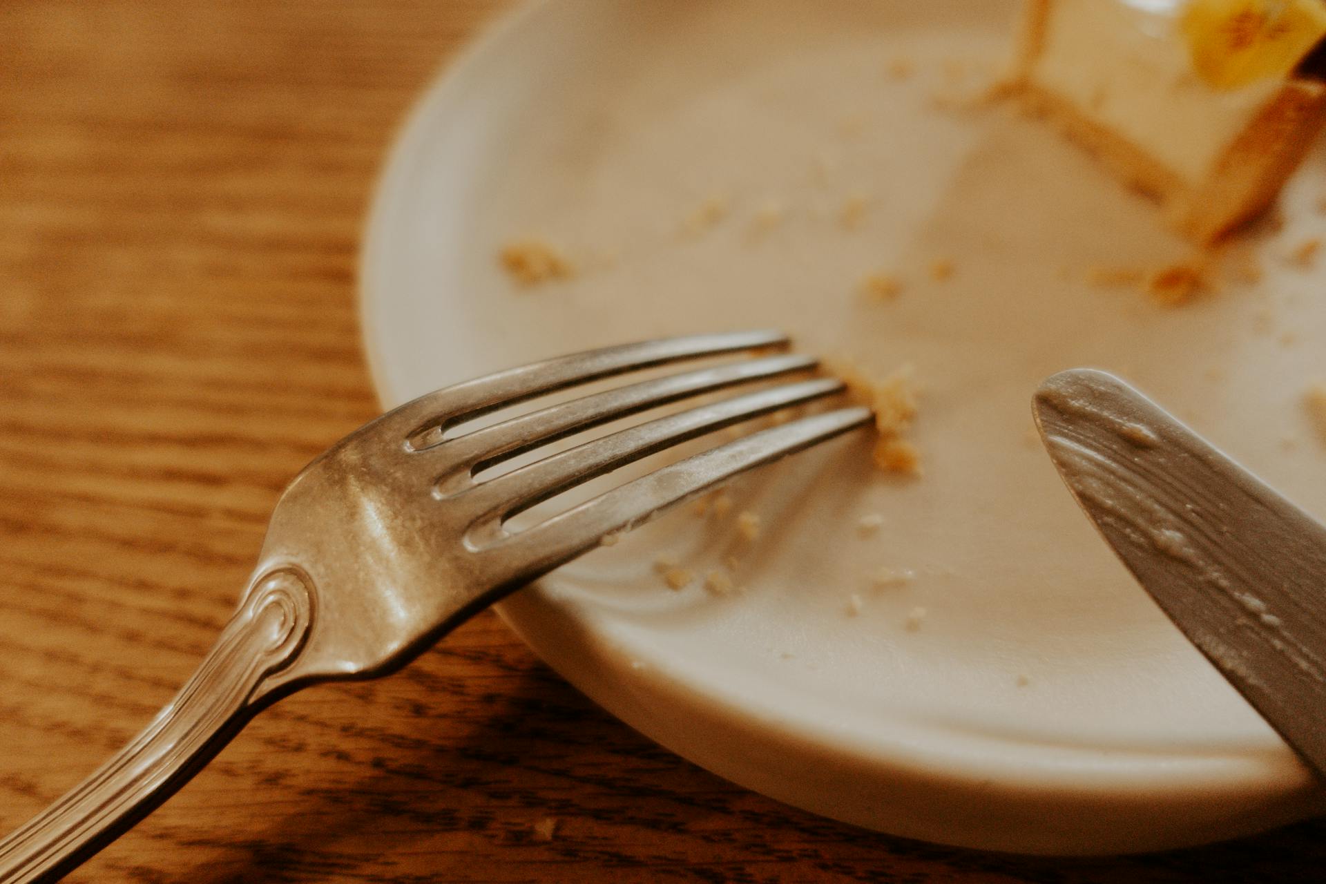 A close-up shot of cutlery | Source: Pexels