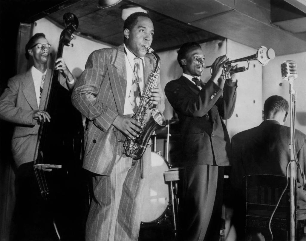 The Charlie Parker Quintet perform at the Three Deuces in New York circa 1947. | Photo: Getty Images