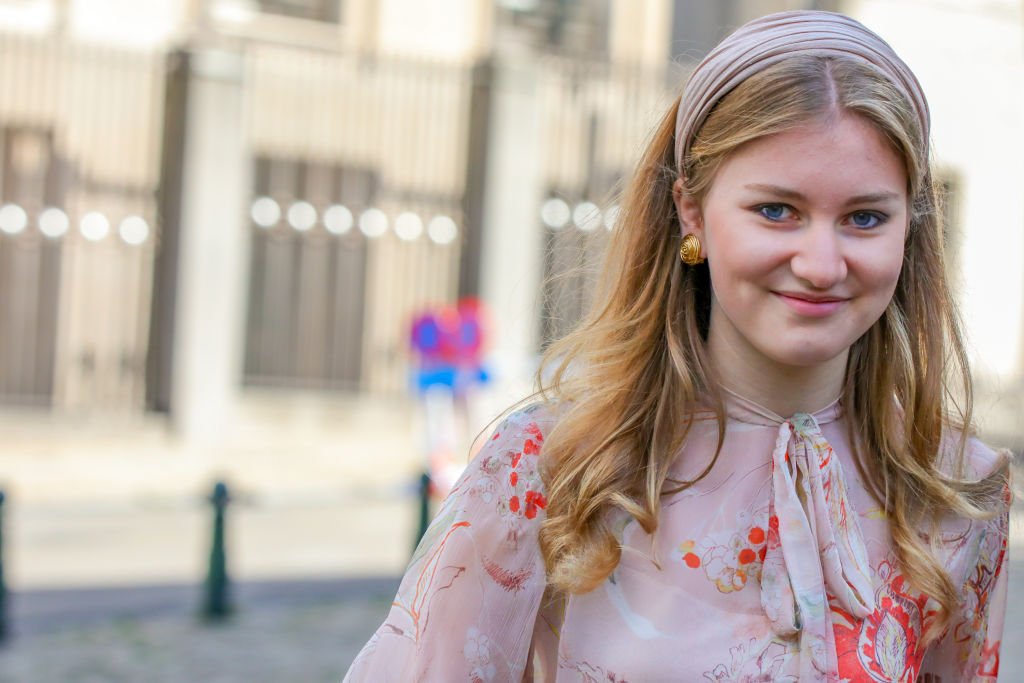 La princesa Elisabeth de Bélgica en la Catedral de los Santos Michel-et-Gudule, el 21 de julio de 2020 en Bruselas, Bélgica. | Foto: Getty Images La princesa Elisabeth de Bélgica en la Catedral de los Santos Michel-et-Gudule, el 21 de julio de 2020 en Bruselas, Bélgica. | Foto: Getty Images