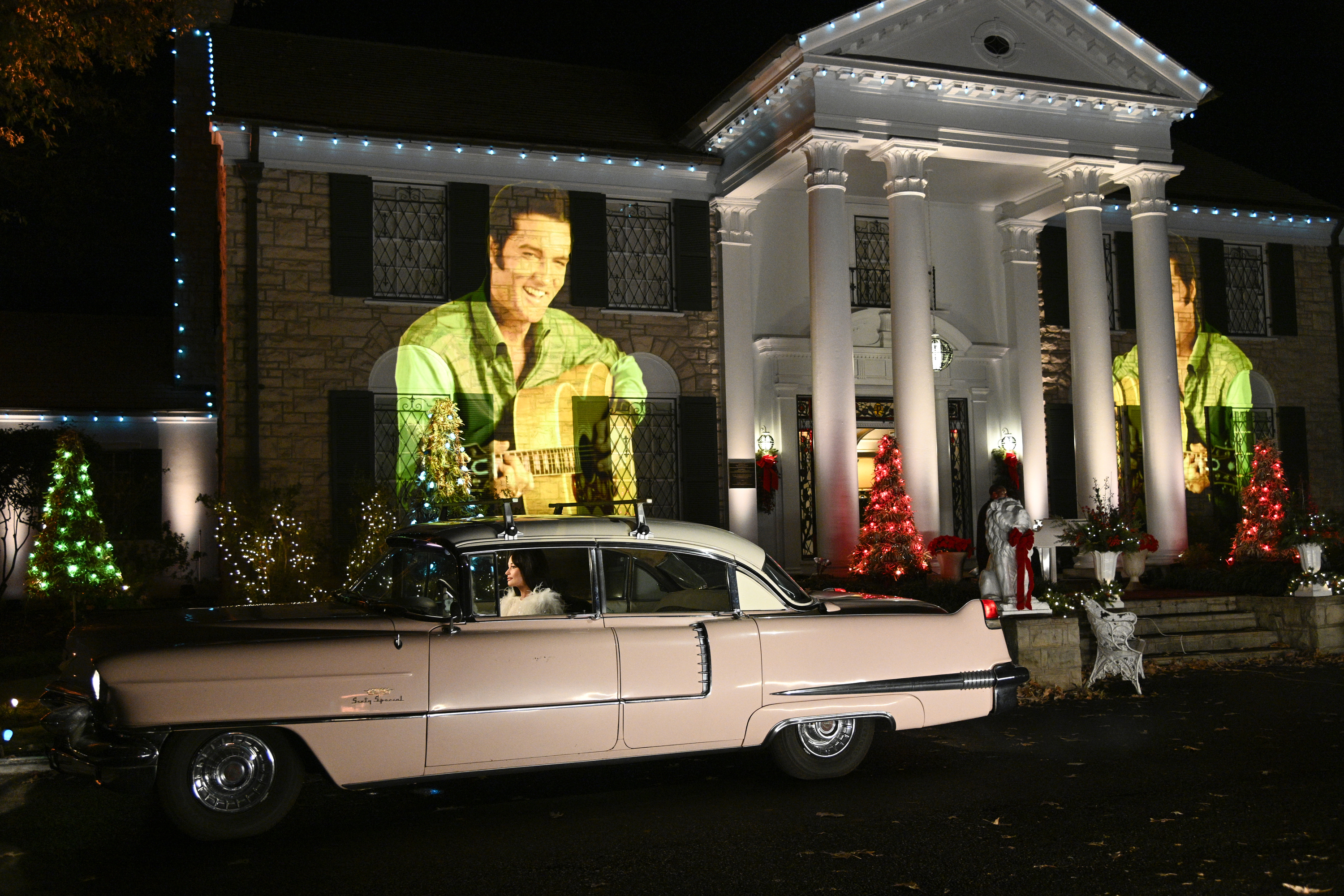 Elvis Presley's mansion during Christmas at Graceland - Season 1 | Source: Getty Images