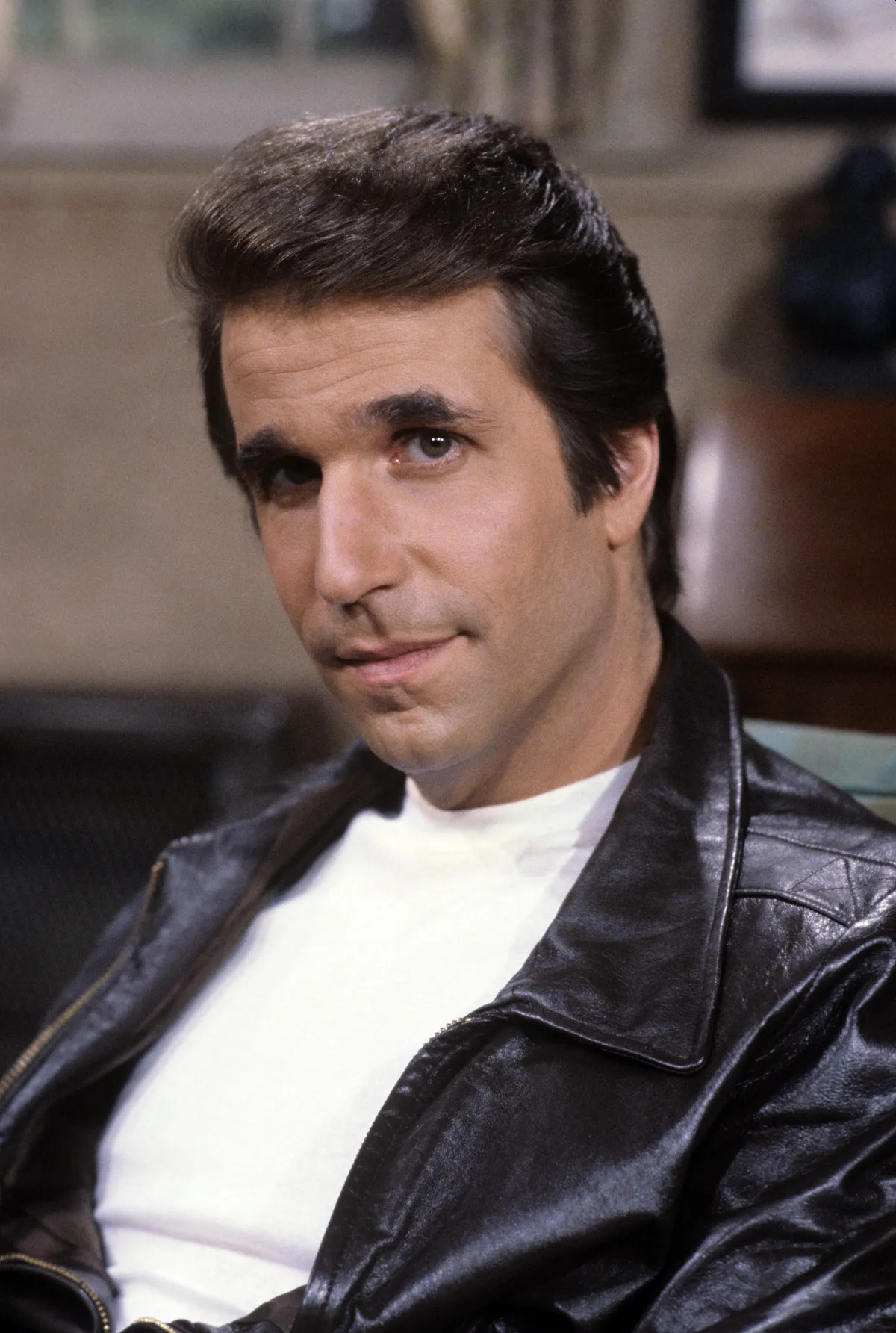 Actor Henry Winkler as Fonzie on the sitcom "Happy Days" on October 6, 1981. | Source: Getty Images