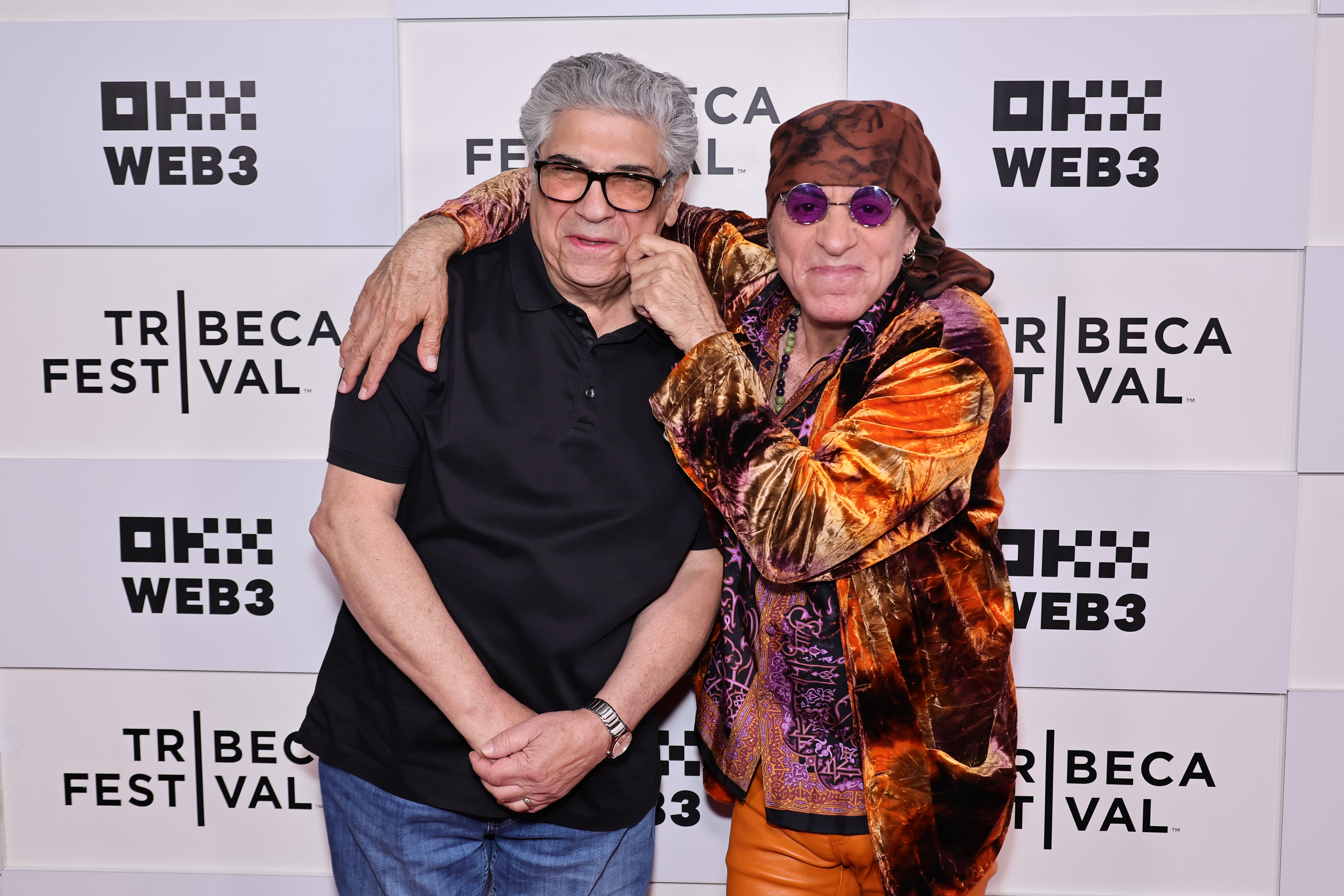 Pastore remained devoted to his former "Sopranos" colleagues and publicly supported Steven Van Zandt two years before his death. His friend Stephen Villano said the cast had stayed close and considered one another family. | Source: Getty Images