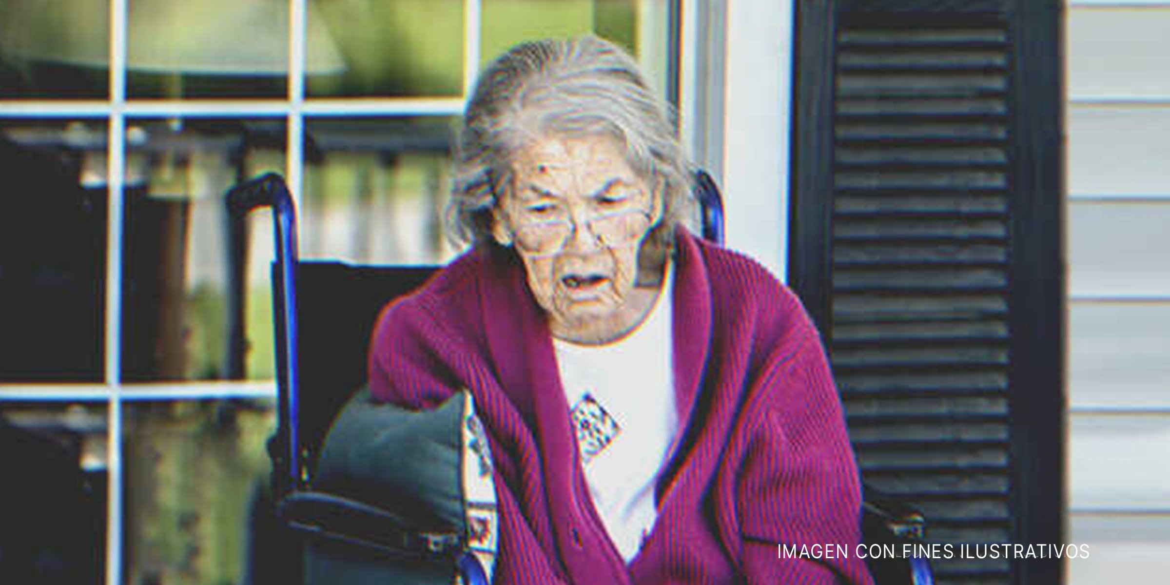 Anciana en una silla de ruedas | Foto: Getty Images