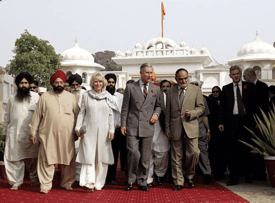 On the fifth day of the Royal Tour of Pakistan, Prince Charles and Camilla tour the  Sikh Gurdwara in Lahore, on November 02, 2006 in Lahore, Pakistan | Source: Chris Jackson/Getty Images