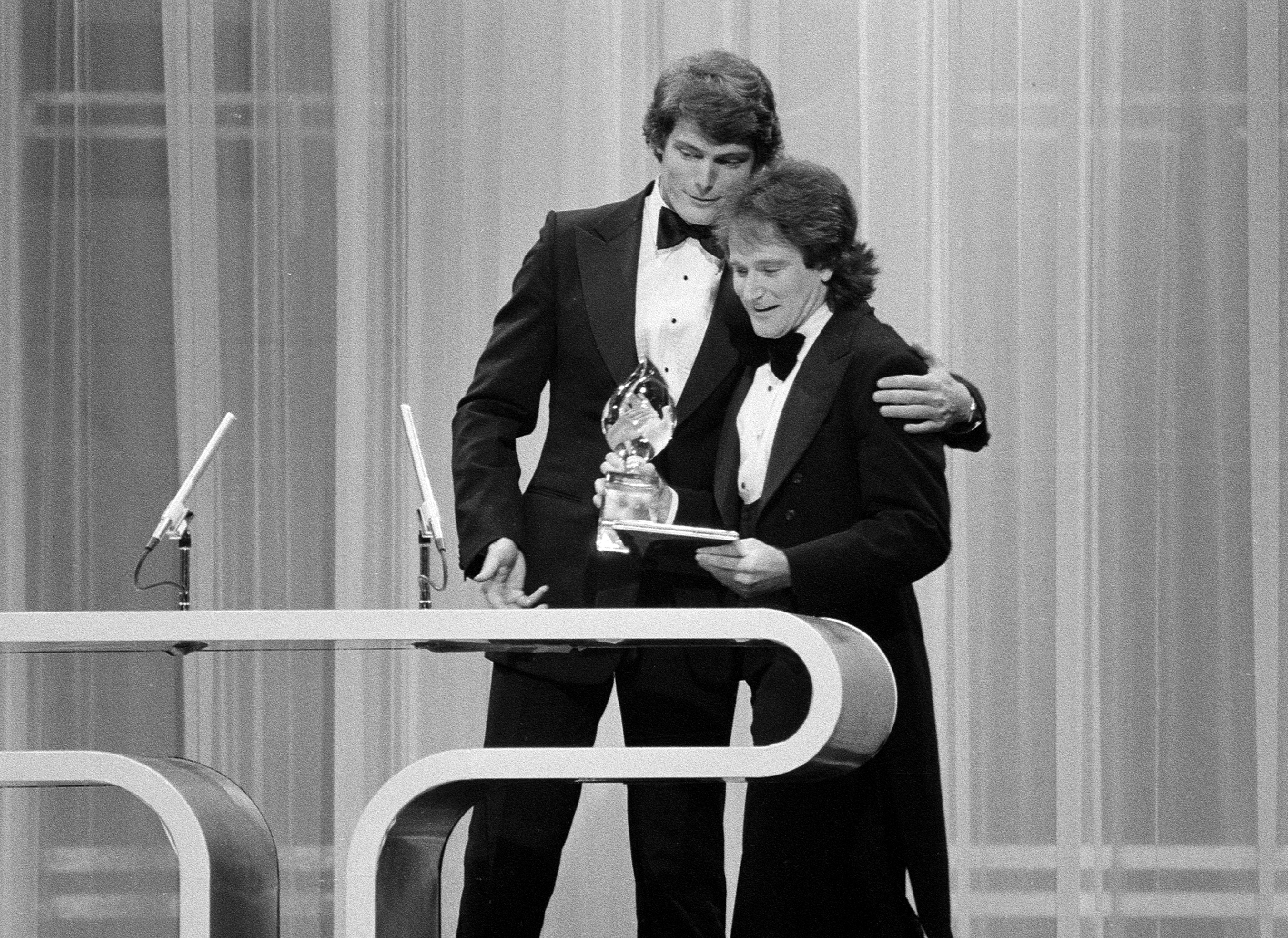 Christopher Reeve and Robin Williams at  People's Choice Awards show, 1979. | Source: Getty Images
