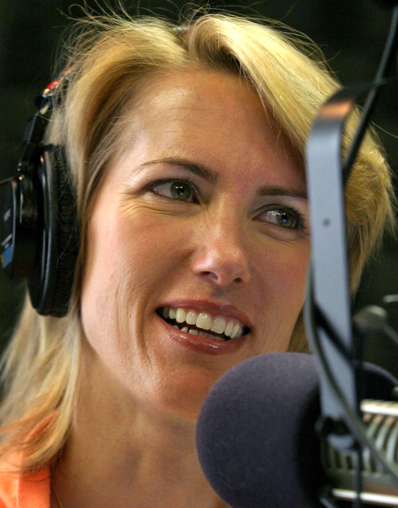  Laura Ingraham in her studio after the Laura Ingraham Show in 2004. |  Source: Getty Images
