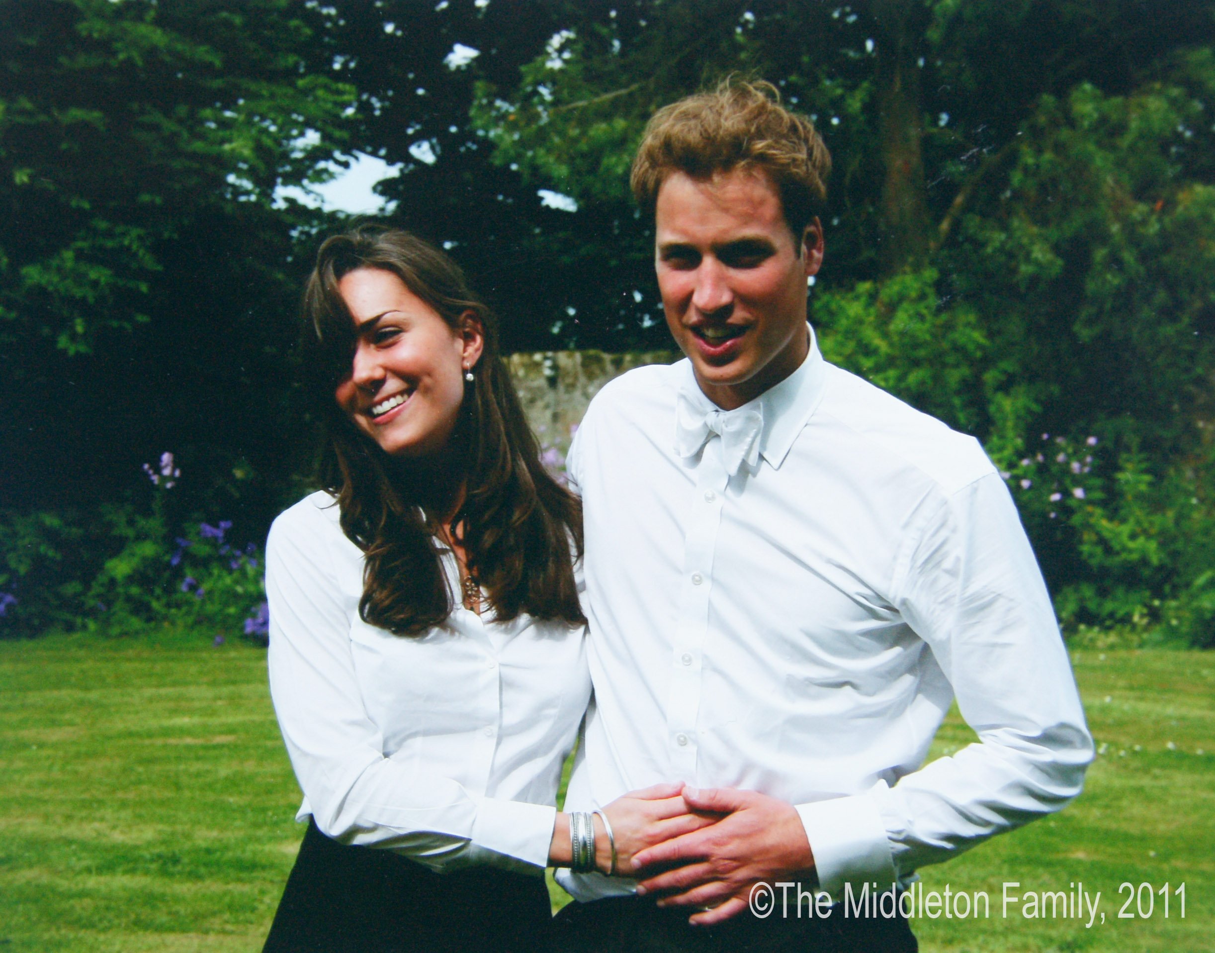Kate Middleton and Prince William on their graduation day at St Andrew's University on June 23, 2005 | Source: Getty Images