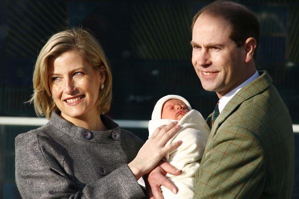 Sophie Rhys-Jones and Prince Edward at Frimley Park Hospital on December 20, 2007 in Frimley, England | Source: Getty Images