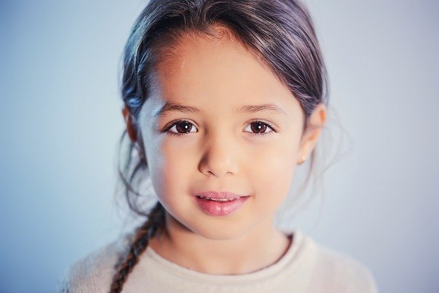 Retrato de una niña. | Foto: Pixabay