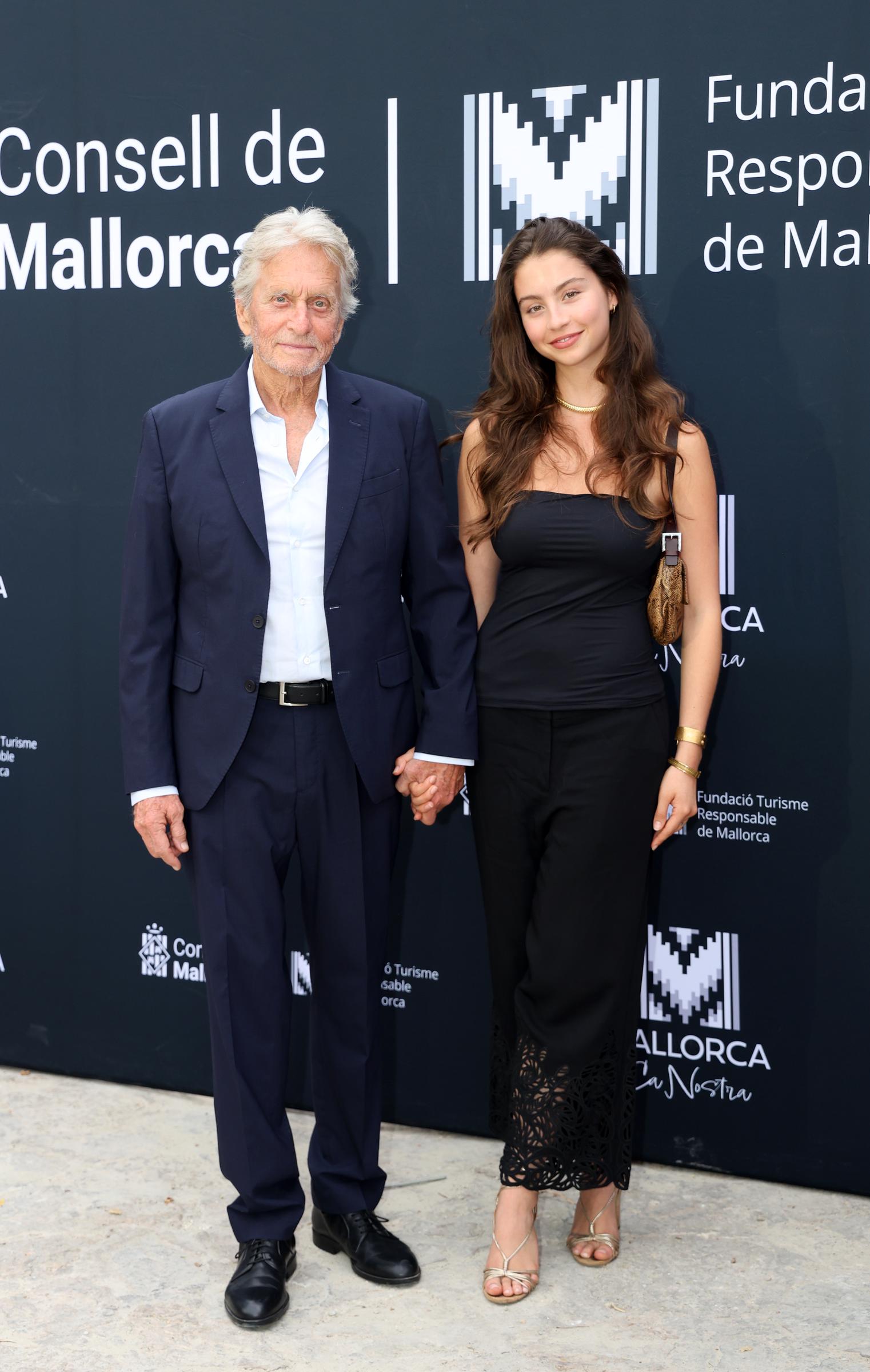 As more readers weighed in after seeing Michael Douglas and Carys Douglas together, many became convinced the 23-year-old is the spitting image of her mother, Catherine Zeta-Jones. | Source: Getty Images