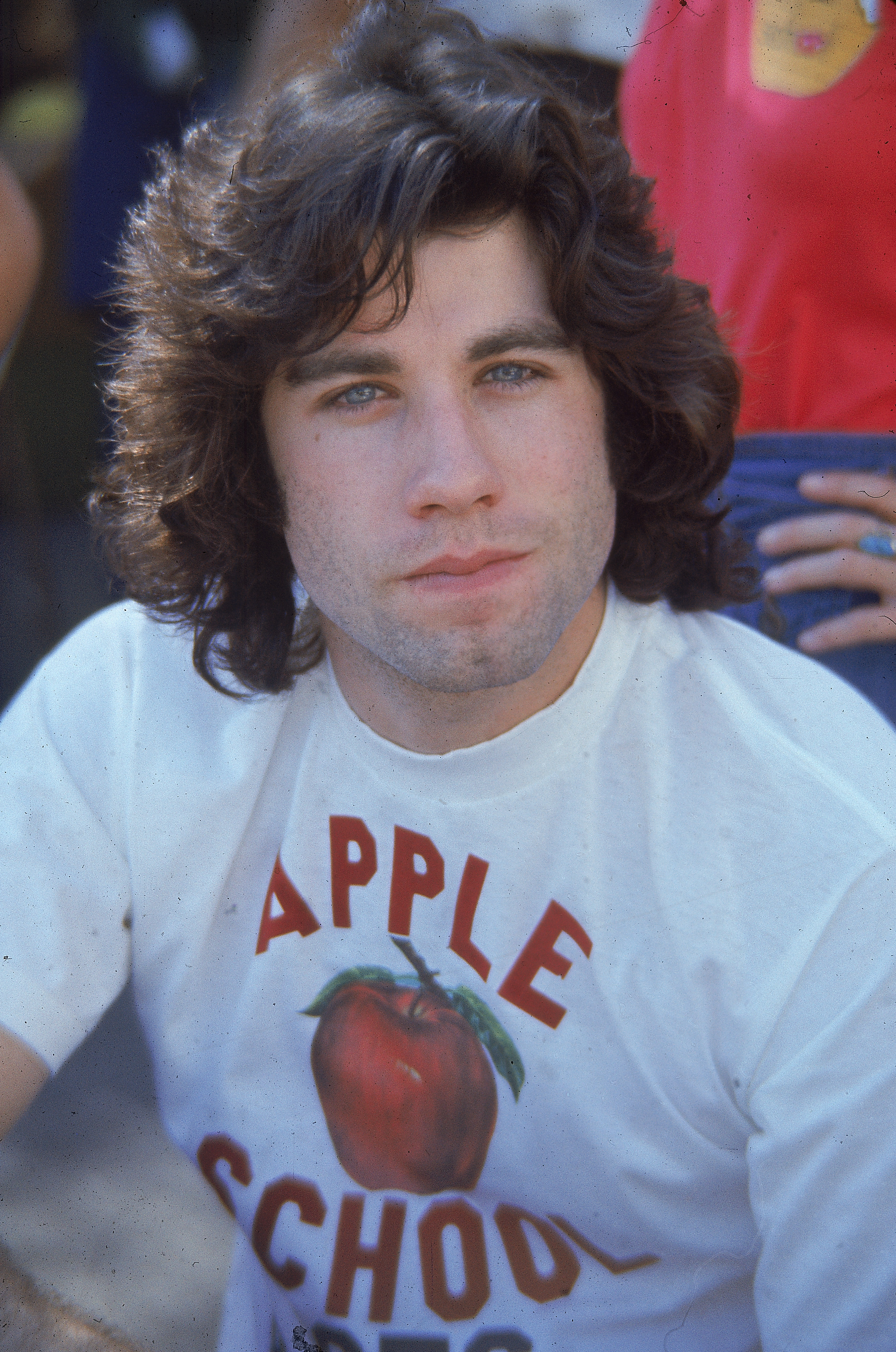 John Travolta poses for a portrait in 1976 | Source: Getty Images