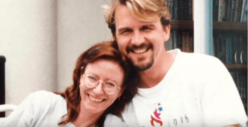 Young Eve Plumb and her husband, Ken Pace | Photo: YouTube/HGTV
