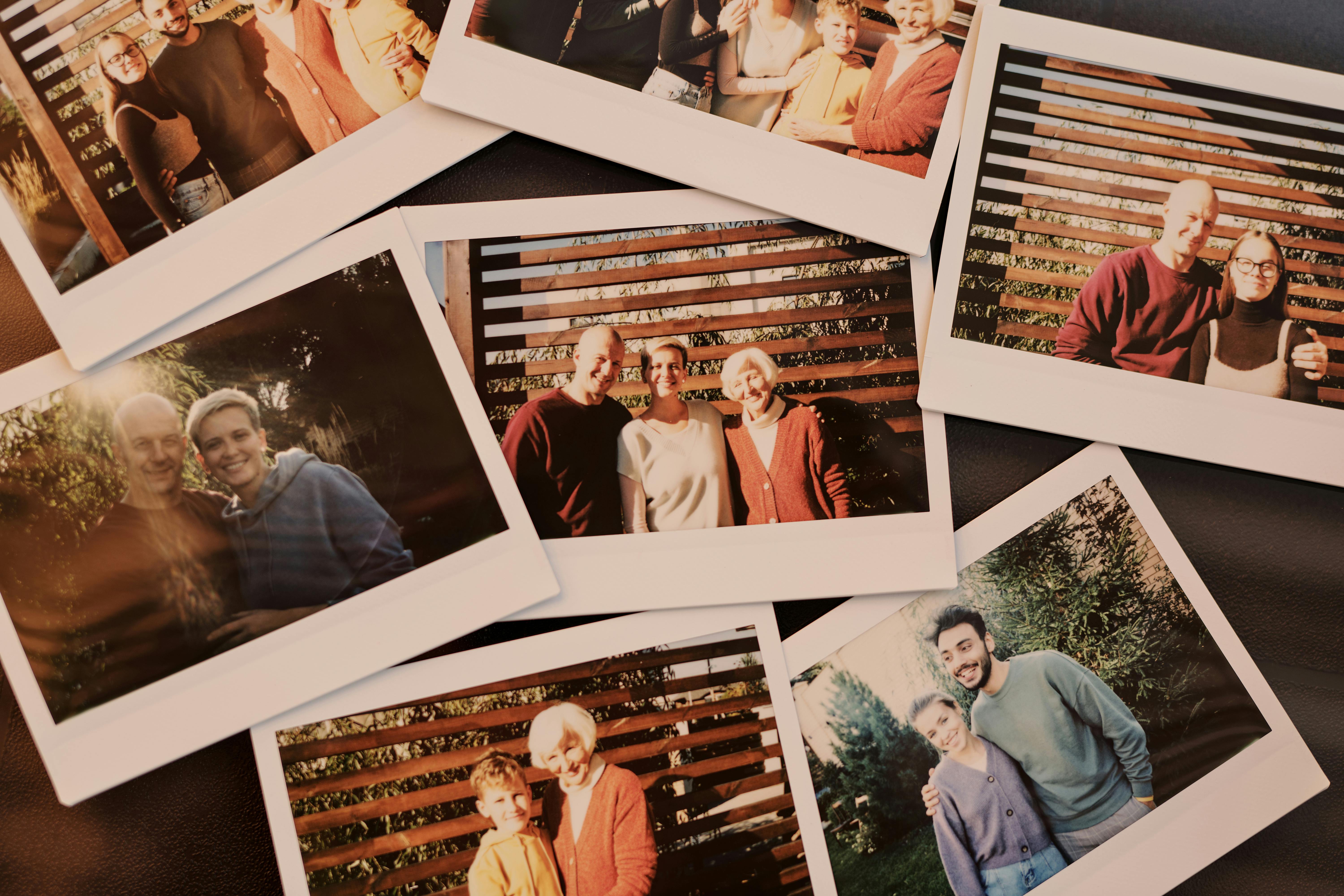 Several polaroid pictures | Source: Pexels