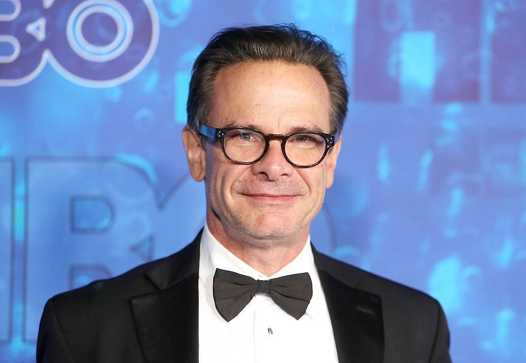 Peter Scolari arrives at HBO's Post Emmy Awards reception held at The Plaza at the Pacific Design Center on September 18, 2016 | Photo: GettyImages