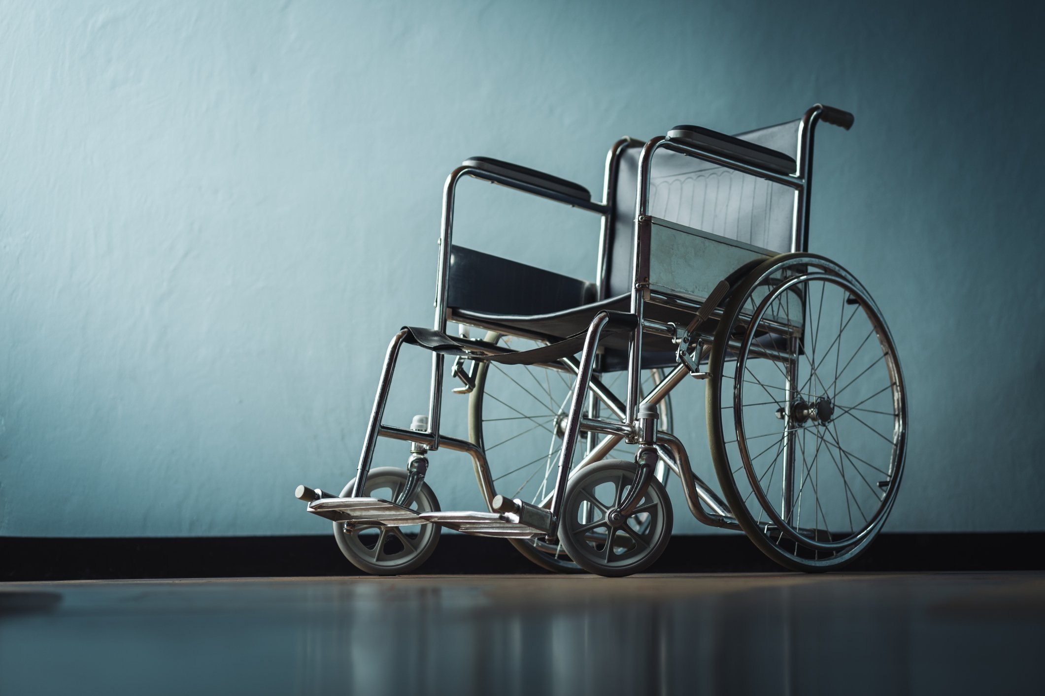 James war auf dem Weg, um seine kaputten Rollstuhl abzuholen. | Quelle: Getty Images