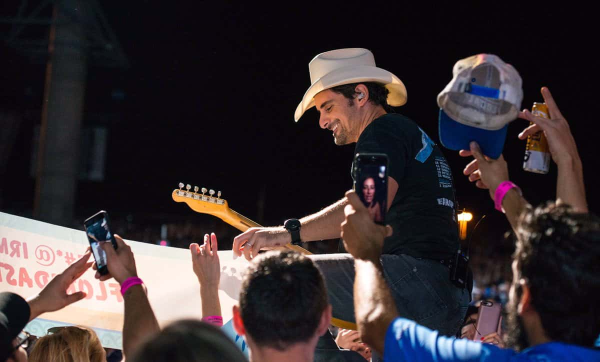 Image credits: Twitter/bradpaisley Image credits: Twitter/bradpaisley