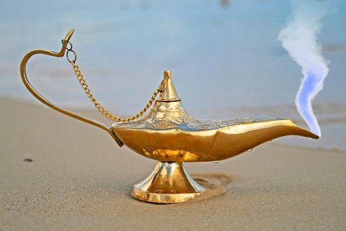 Una lámpara genio en la orilla. | Foto: Shutterstock. Una lámpara genio en la orilla. | Foto: Shutterstock.