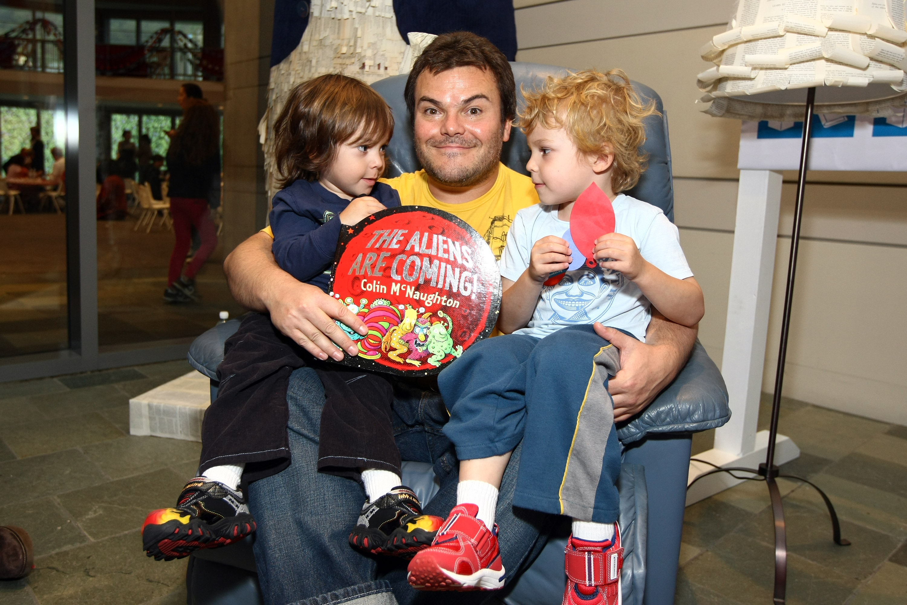 Jack Black (C) with sons Thomas and Samuel at the Milk + Bookies Second Annual Reading Room sponsored by the Children's Book of the Month Club at the Skirball Cultural Center in Los Angeles, California on March 20, 2011 | Source: Getty Images