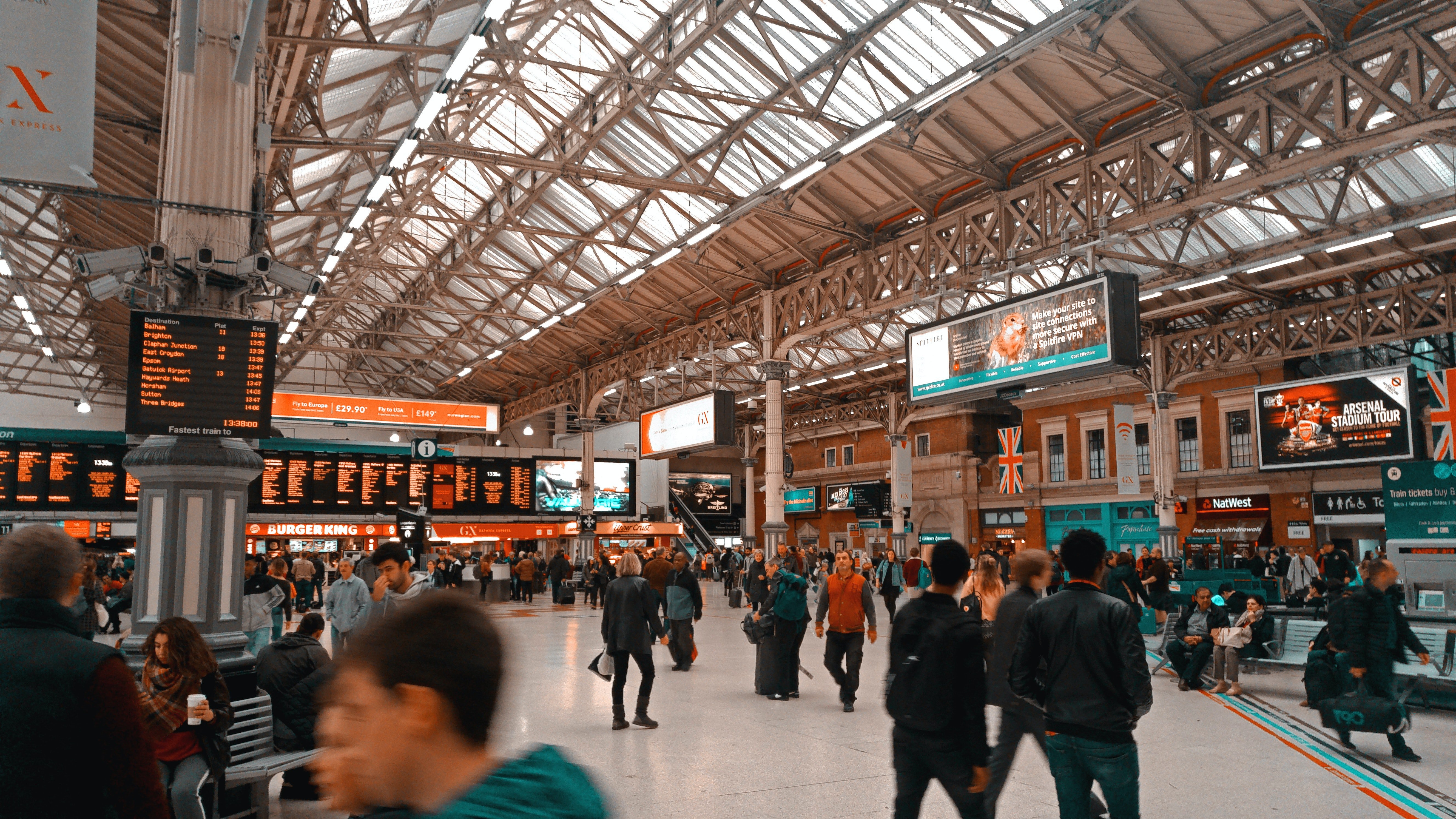 Simon worked at a busy railway station. | Source: Pexels