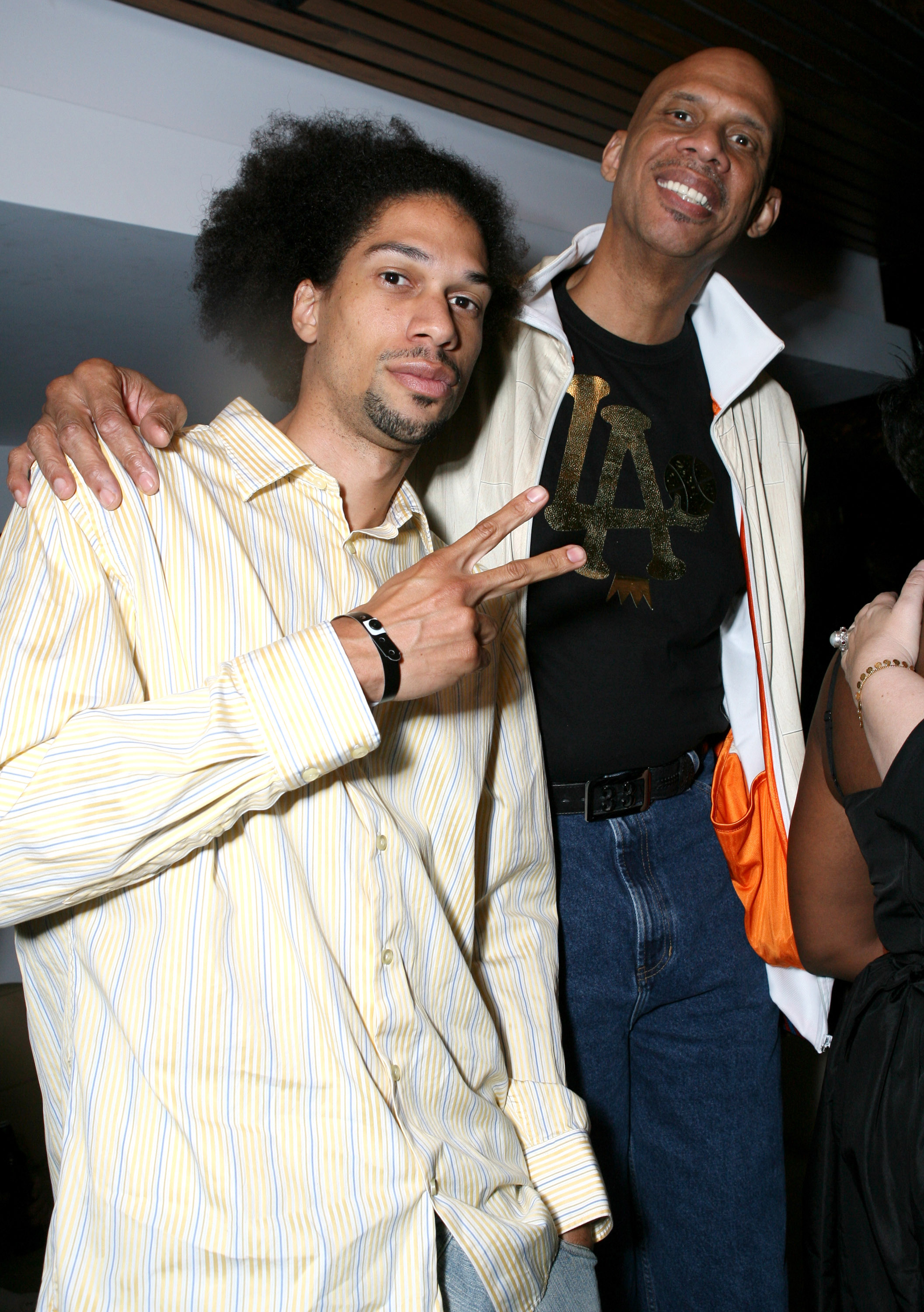 Kareem Jr. and Kareem Abdul-Jabar during Jay-Z's album release party for "Kingdom Come" on November 22, 2006, in Los Angeles, California. | Source: Getty Images