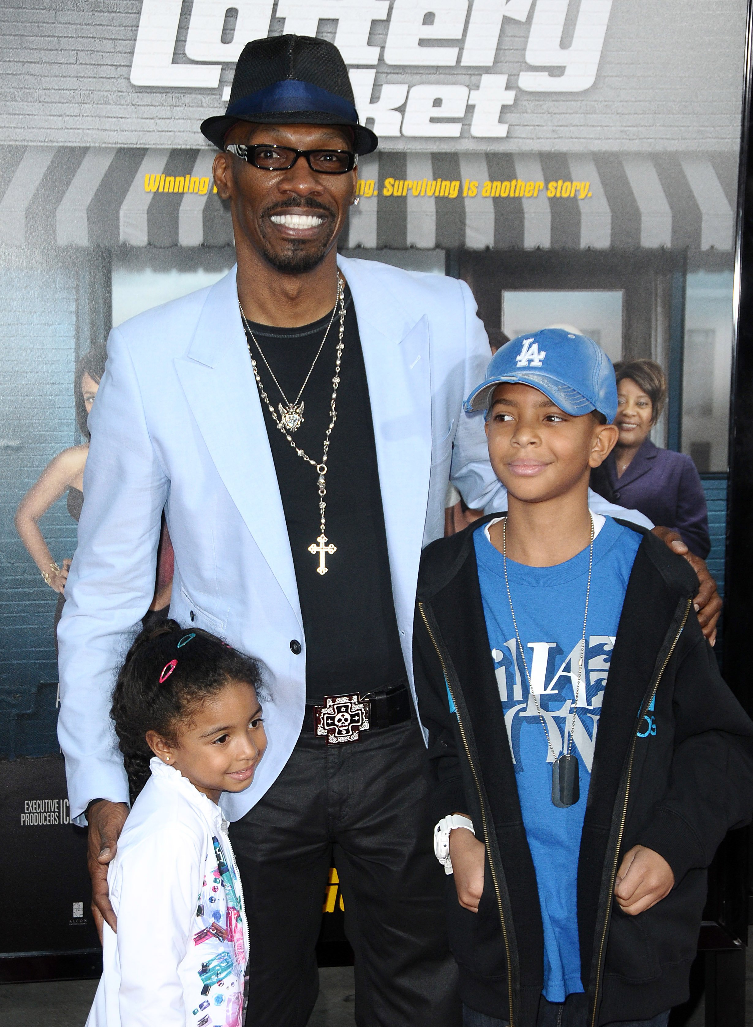 Actor Charlie Murphy and family attend the premiere of "Lottery Ticket" at Grauman's Chinese Theatre on, August 12, 2010, in Hollywood, California. | Source: Getty Images