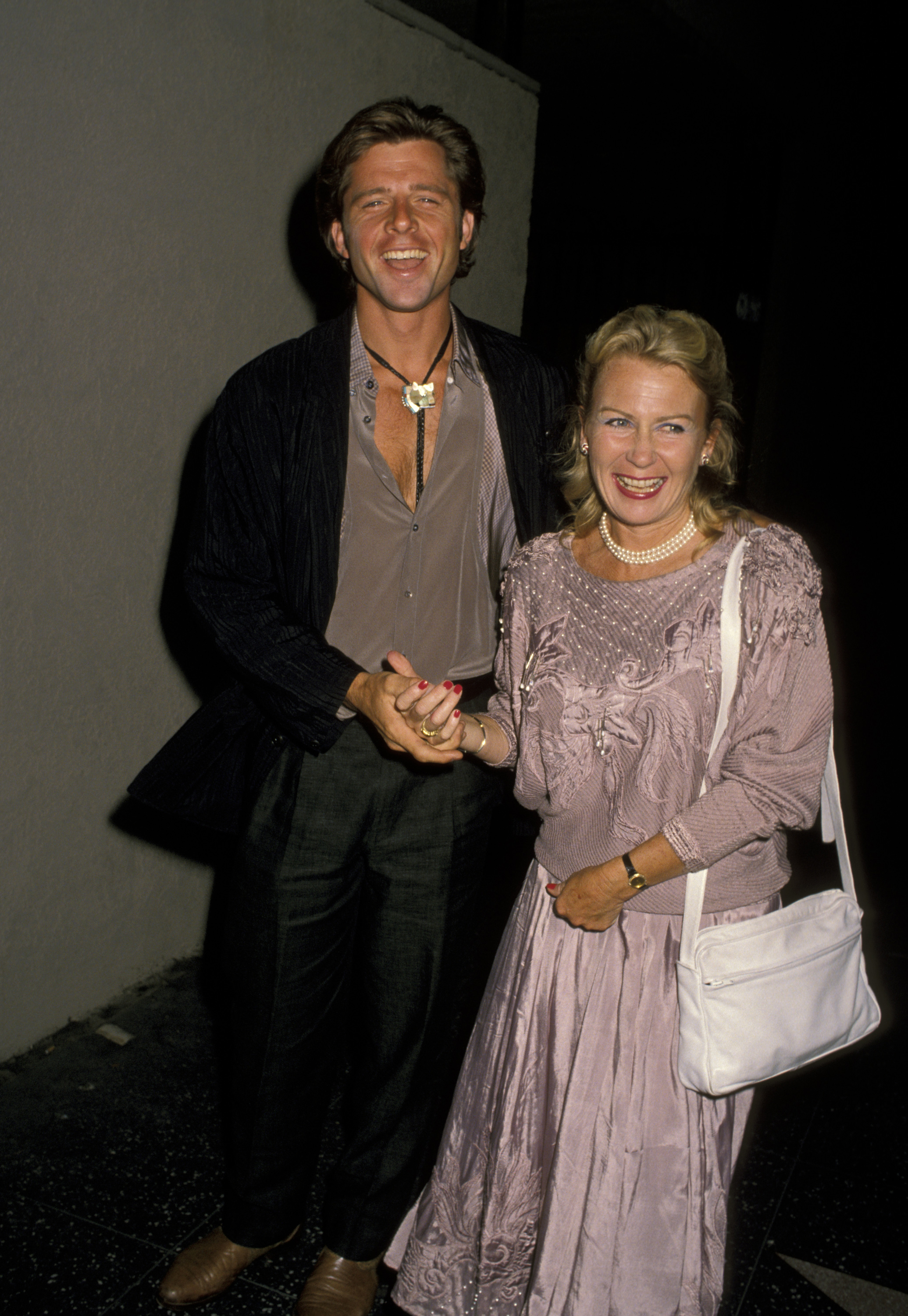 Maxwell Caulfield and the actress during Comedian Jackie Mason Opens In "Jackie Mason Brand New!" on May 30, 1990, in Hollywood, California. | Source: Getty Images
