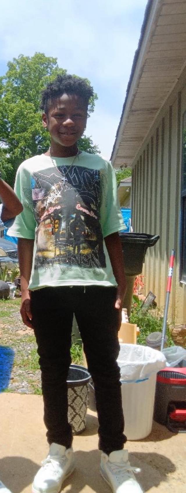King Scott only wanted to go swimming that day. In this photo, he posed in his front yard smiling on May 31, 2026 | Source: Facebook/Lisa Hood