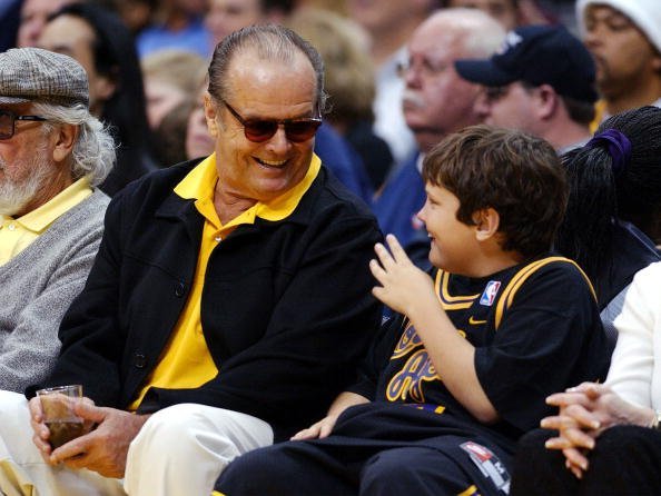 Jack Nicholson and son Raymond attend the game between the Los Angeles Lakers and the Seattle SuperSonics on February 23, 2003, at Staples Center in Los Angeles, California. | Source: Getty Images.