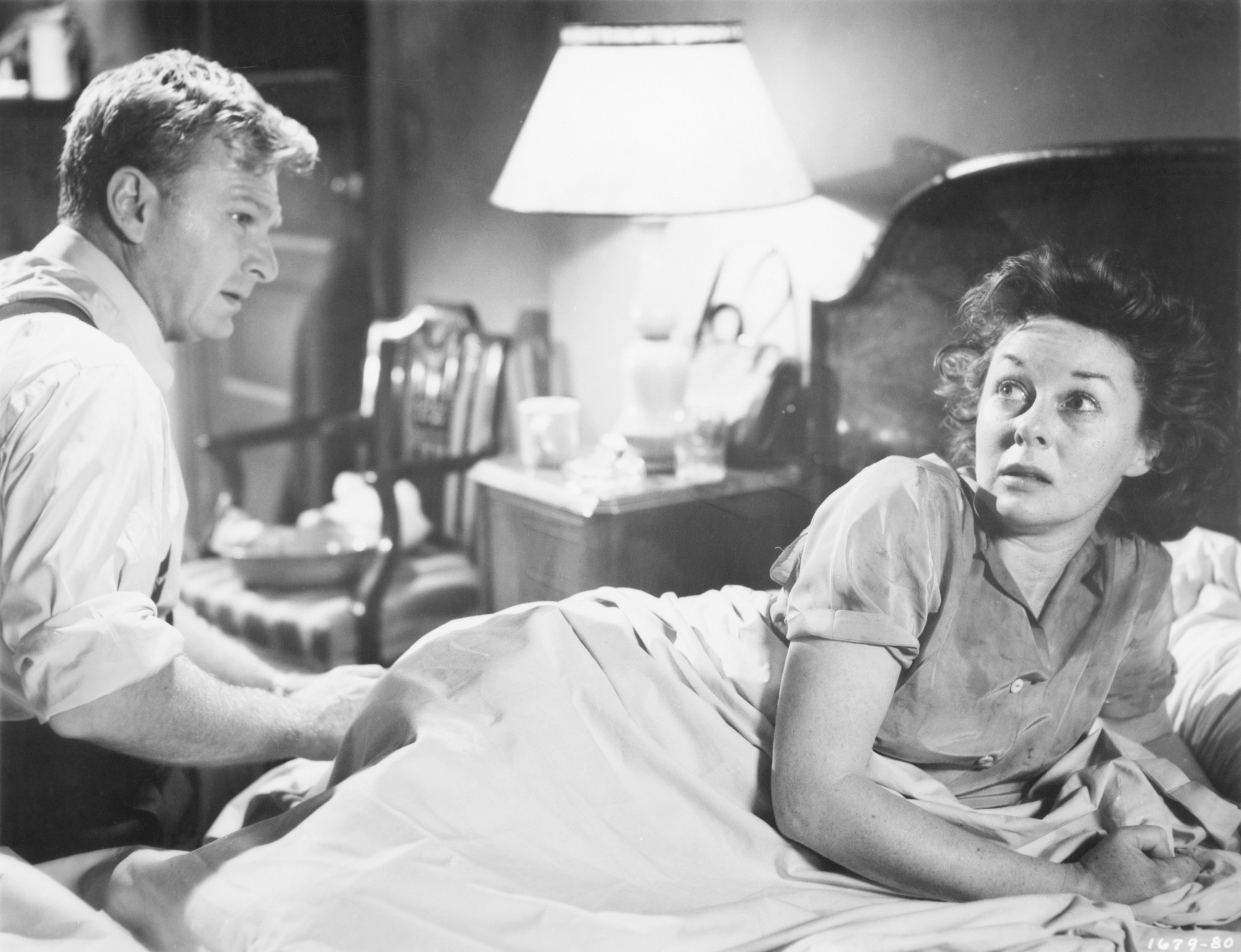 Eddie Albert as Burt McGuire and Susan Hayward as Lillian Roth in the 1955 film I'll Cry Tomorrow. | Source: Getty Images