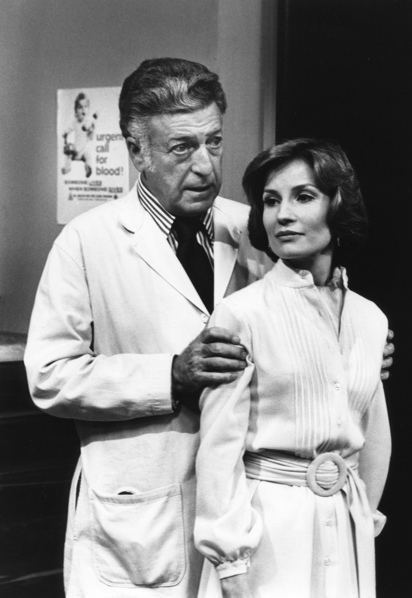 The actress is pictured with Nat Pollen on the daytime soap "One Life To Live" on August 6, 1976. | Source: Getty Images