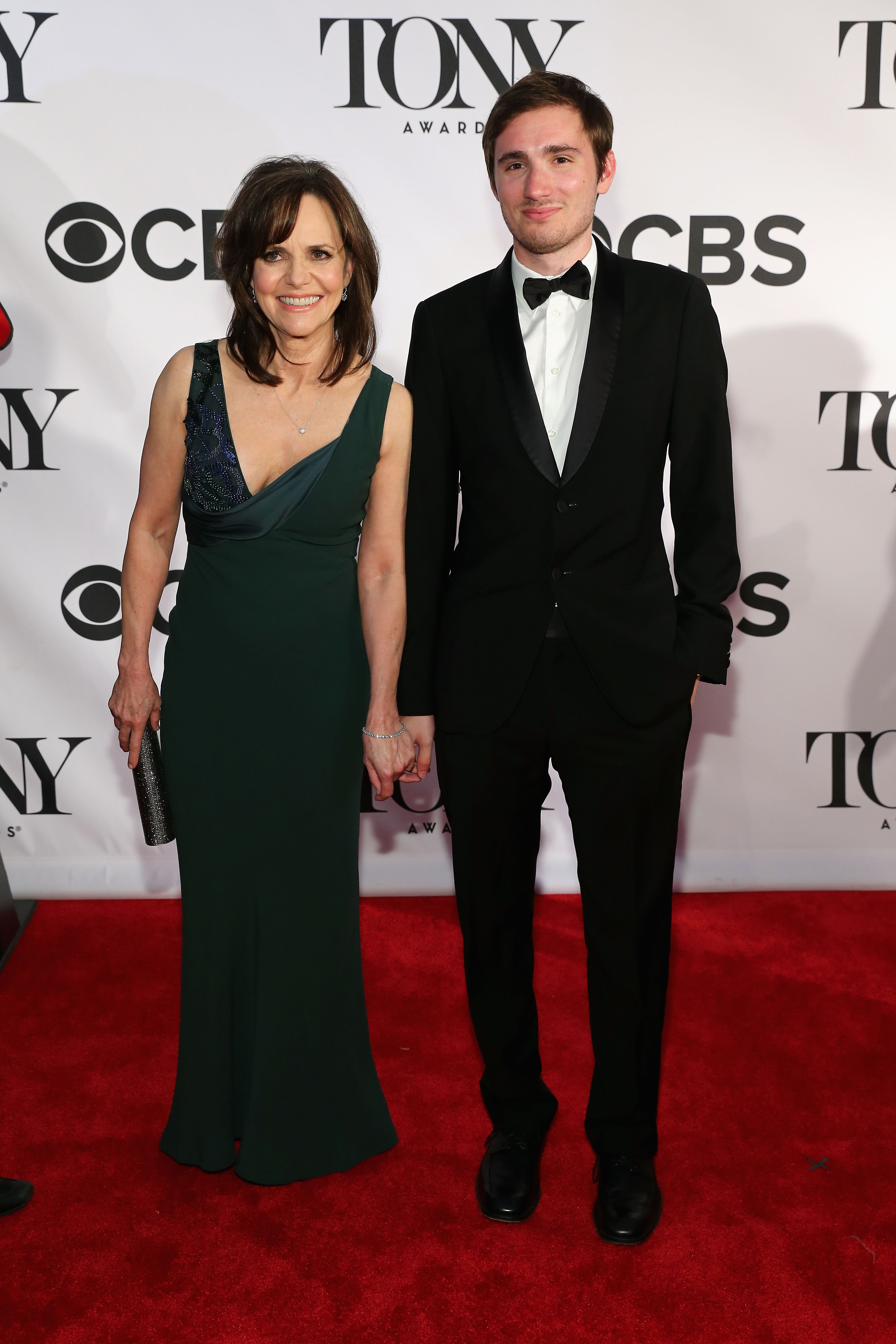 Sally Field and Samuel Greisman at the 67th Annual Tony Awards in New York City, 2013 | Source: Getty Images