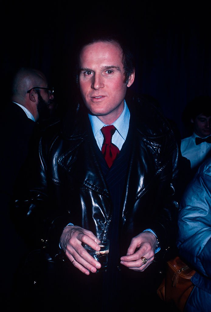 Veteran actor Charles Grodin looking dapper in his leather jacket while in New York in 1970. | Photo: Getty Images