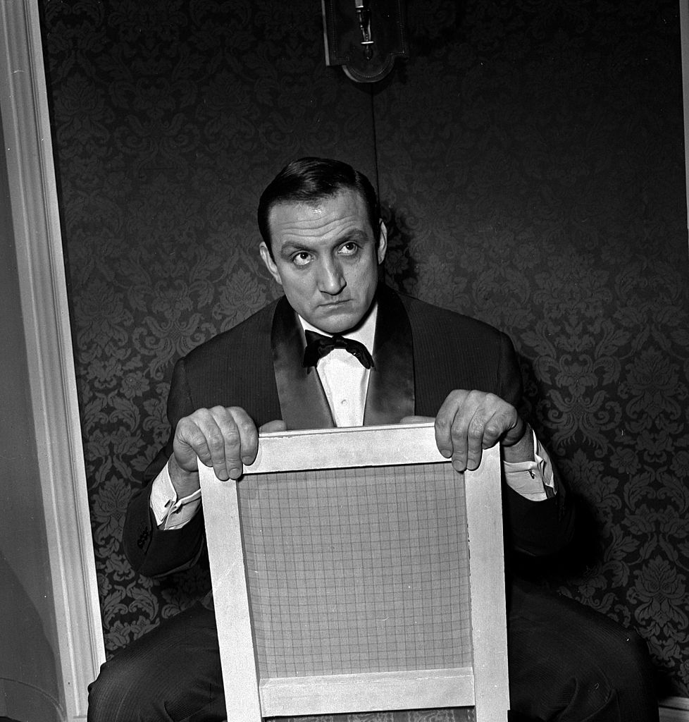 Lino Ventura dans le film de Bernard Borderie "Le Gorille vous salue bien". | Photo : Getty Images