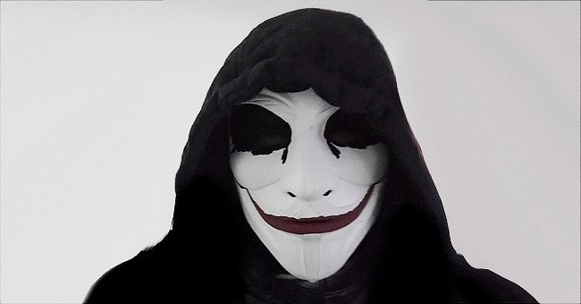 Pictured - The vigilante behind the mask known as Leo from the online movement The Great Londini | Source: TikTok@thegreatlondini.com