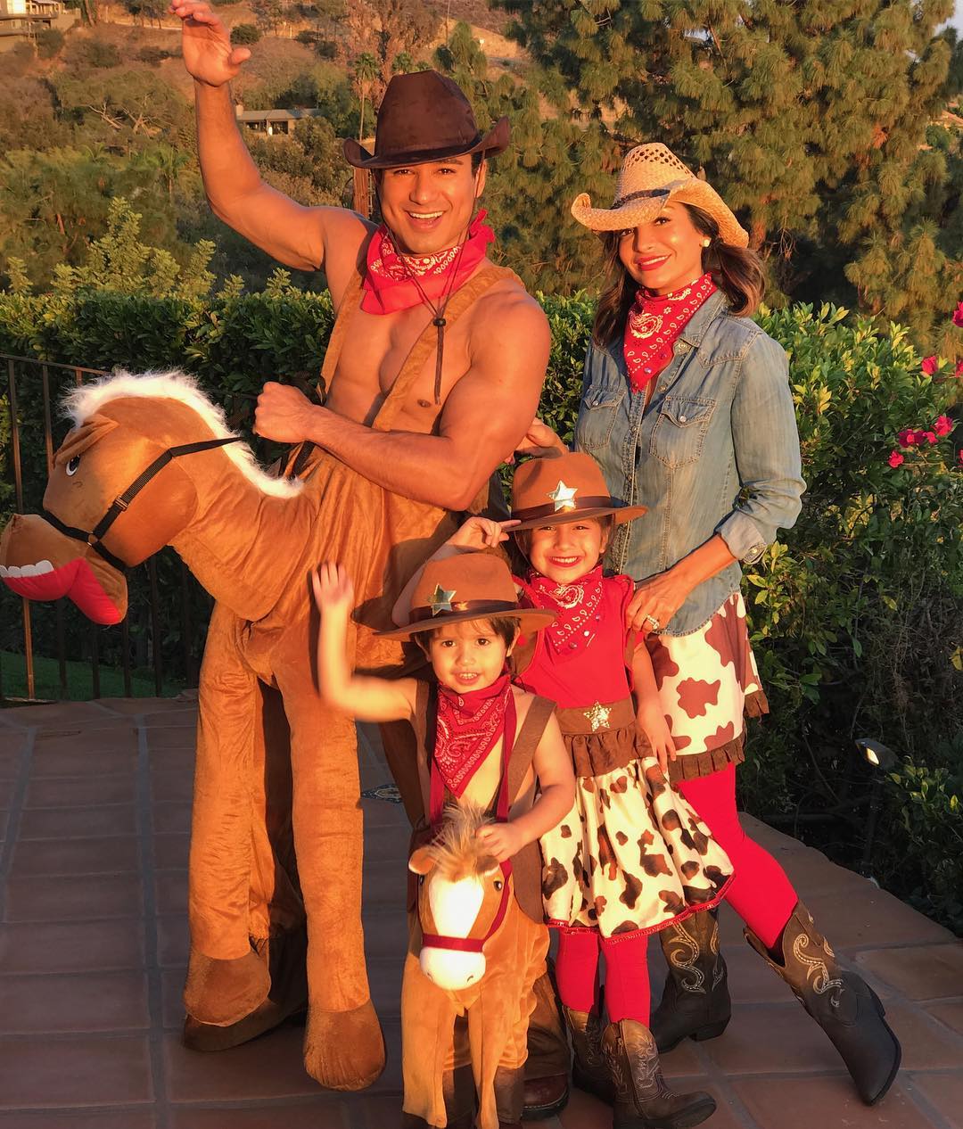 Mario Lopez and his family from a post dated November 1, 2016. | Source: Instagram/mariolopez