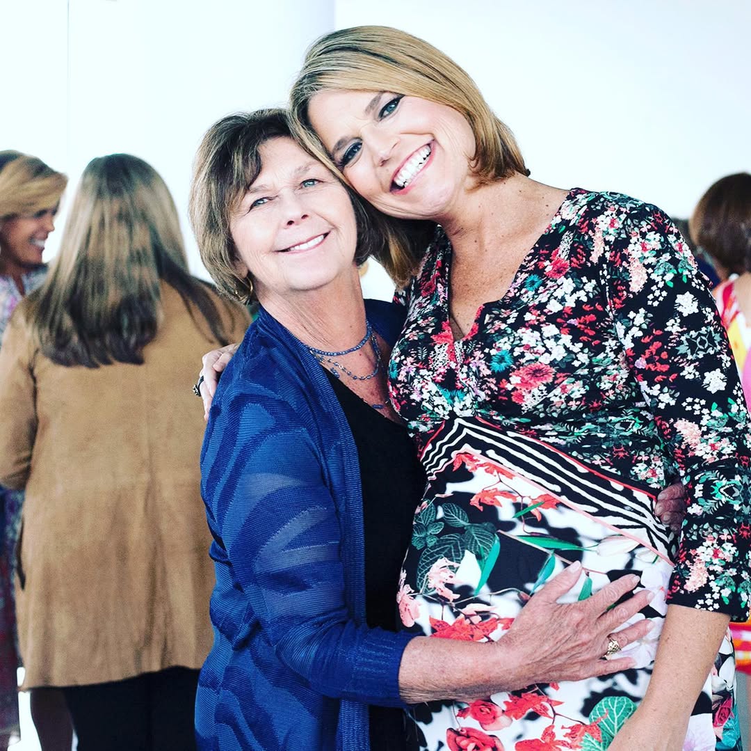 Nancy Guthrie embraces her pregnant daughter, from a post dated January 27, 2021. | Source: Instagram/Savannah Guthrie and her mom Nancy are seated on a bench, from a post dated January 27, 2020. | Source: Instagram/savannahguthrie