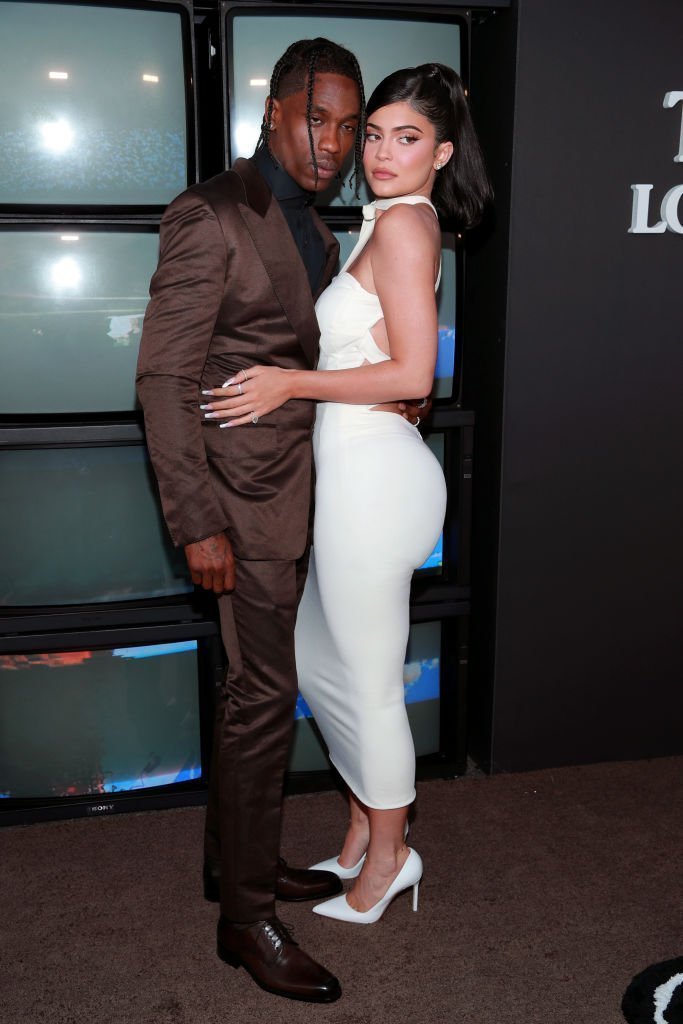 Travis Scott and Kylie Jenner attend the premiere of Netflix's "Travis Scott: Look Mom I Can Fly" at Barker Hangar. | Photo: Getty Images