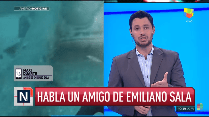 Un ami d'Emiliano Sala | Photo : Youtube / America TV Un ami d'Emiliano Sala | Photo : Youtube / America TV