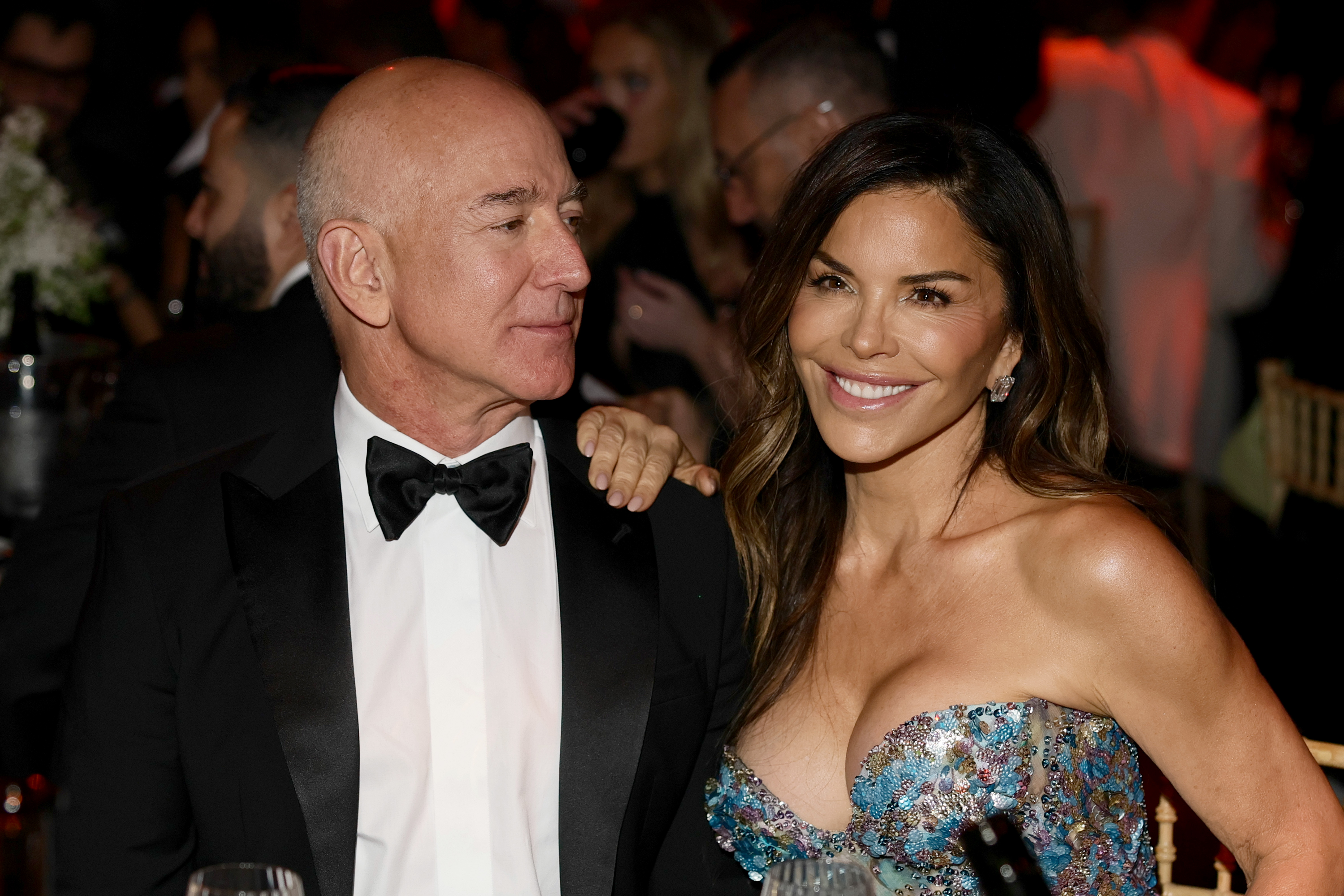 Jeff Bezos and Lauren Sanchez attend the amfAR gala on May 22, 2025, in Cap d'Antibes, France | Source: Getty Images