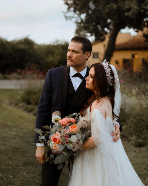 Combs' wedding look was romantic without feeling overdone. The photos show a woman who seemed peaceful, grounded, and genuinely happy in the life she had chosen. | Source: Instagram/thehmc