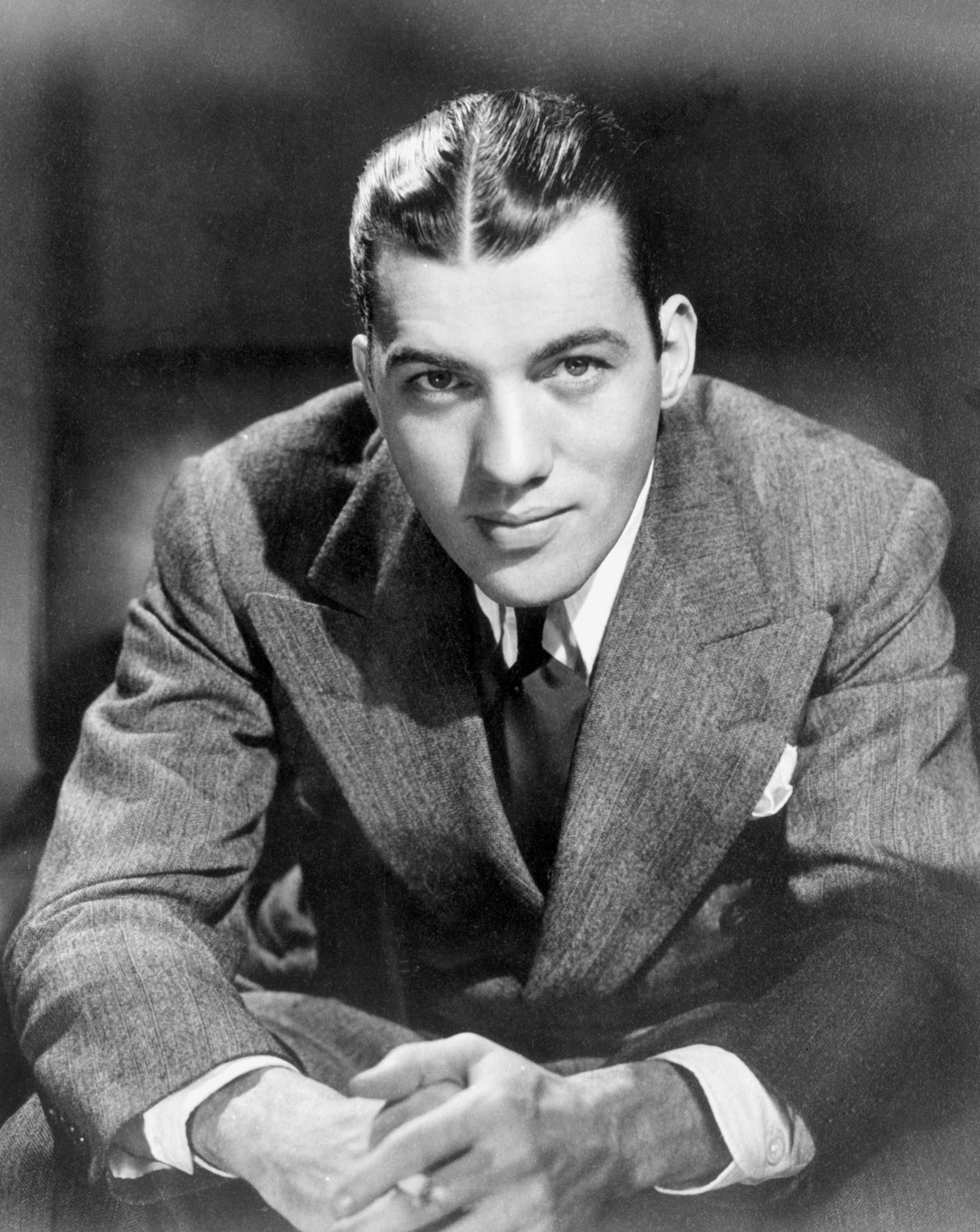  Television variety show host Ed Sullivan poses for a portrait during his career as a journalist in 1946 | Photo: Getty Images