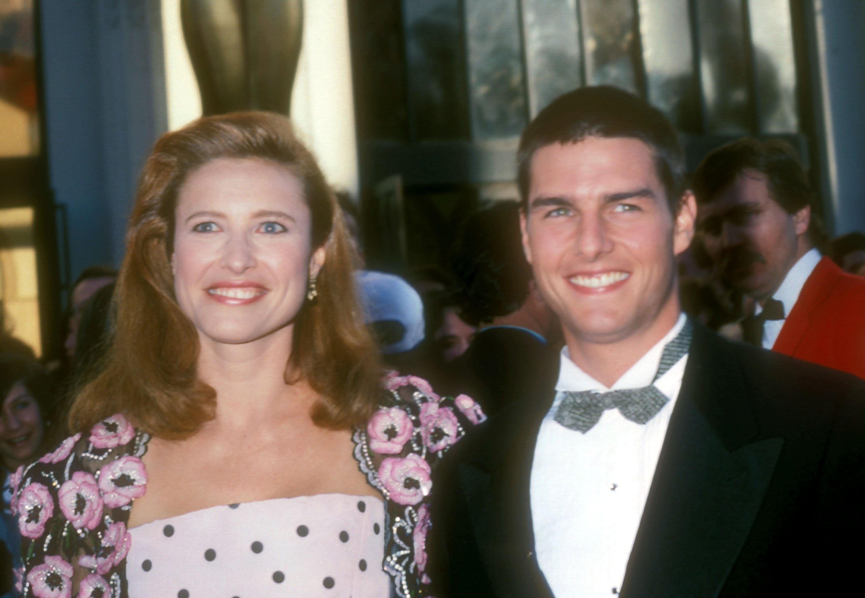 Tom Cruise und Mimi Rodger bei den Annual Academy Awards 1989. | Quelle: Getty Images