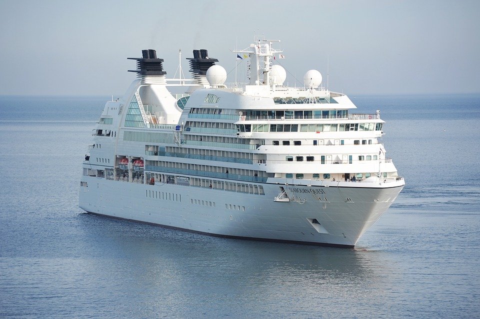 A cruise ship on the sea. | Source: Pixabay