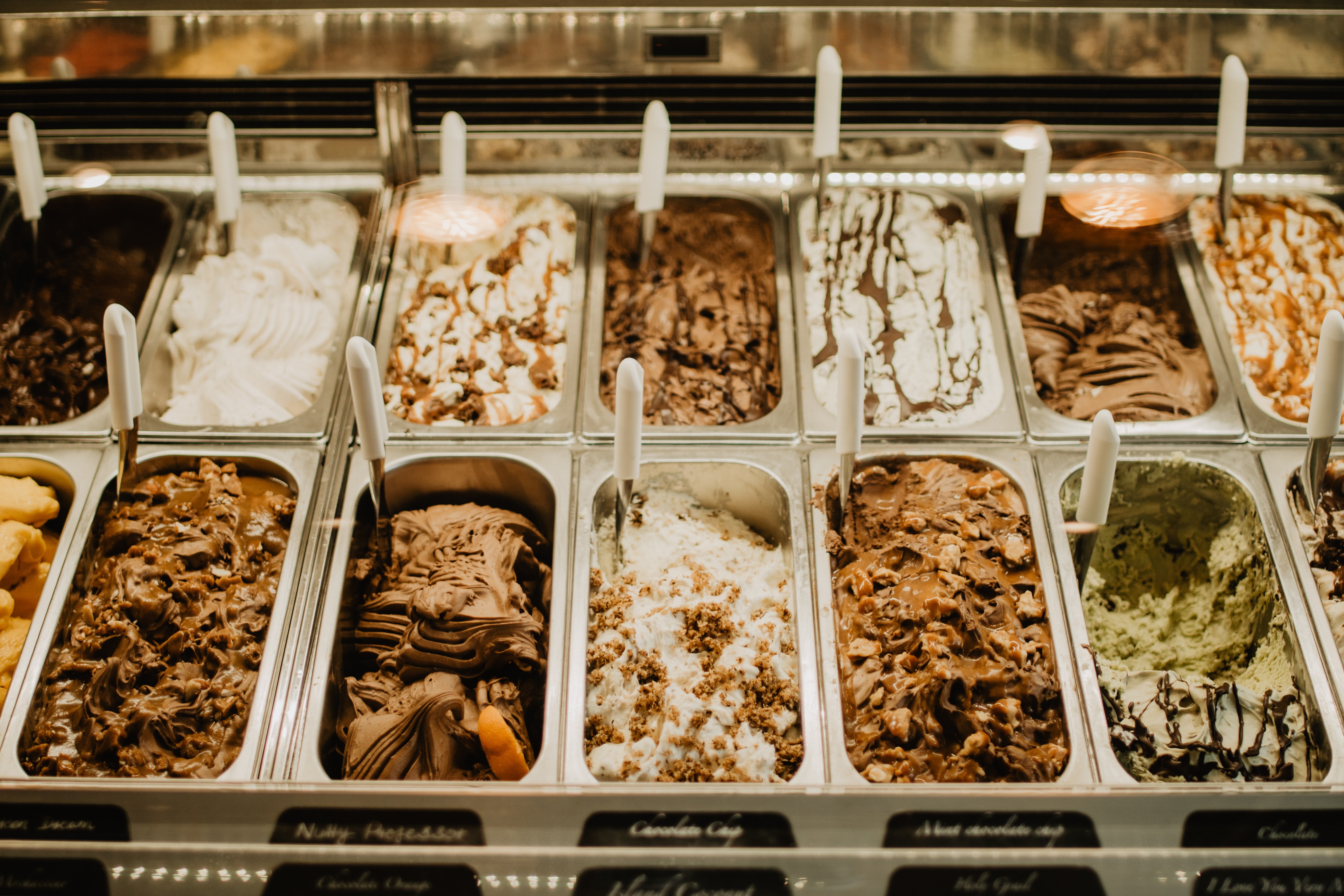 Peter really wanted to get some ice cream. | Source: Pexels